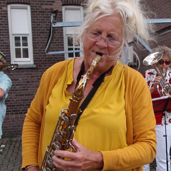 Margot tenor saxofoon